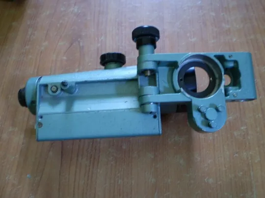 Геодезичний прилад нiвелiр Н-3 .Запчастини. Інтернет-аукціон