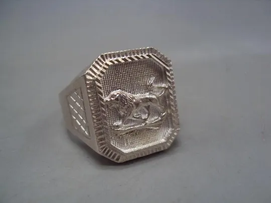 Мужской перстень кольцо печатка зодиак Лев гороскоп серебро Украина вес 9,93 г размер 23,5 №15141 Ціна