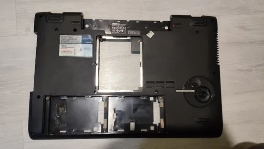 верх і корито Asus N71 X77 PRO78V Продаж