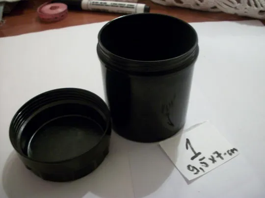 Футляр к Объектив Юпитер-9, ЮПИТЕР-9 . Оригинальный черный, бакелитовый с маркировкой. отл З аукціону