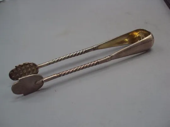 Купити Щипцы для сахара серебро 84 проба голова клеймо Г.М. вес 38,72 г длина 13,2 см №14312