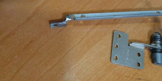 Купити левая петля +направляющая для ноутбука Asus K52F Series,Asus K52JR-1A. 13GNXM10M160-1,13GNXM10M150-1