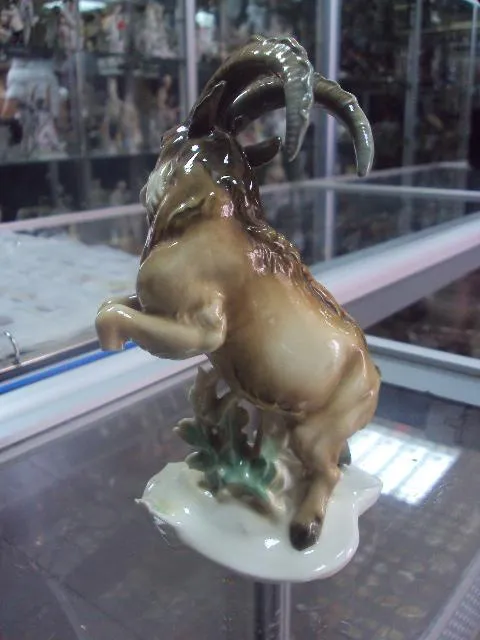 Купити фигура фарфор енц козел Энц под реставрацию №28