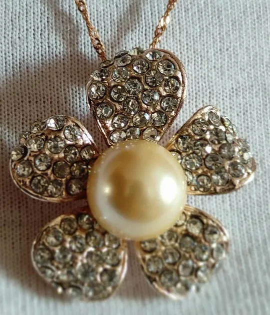 Подвеска-цветок  покрытая золота с жемчугом и сапфирами, цепочка из цельного золота tn454 З аукціону