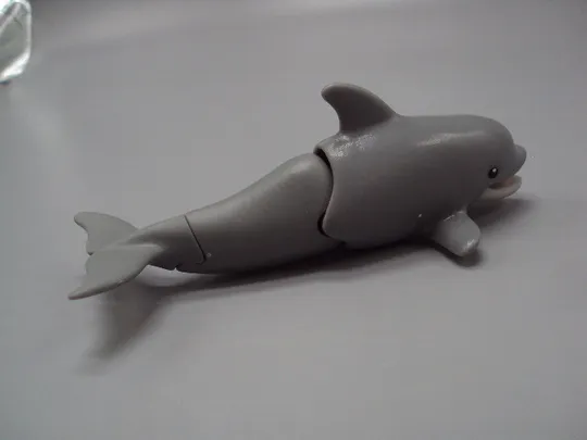 Фигурка киндер сюрприз макси дельфин VQB01 серия Natoons тварини кіндер дельфін максі №18594л в Україні