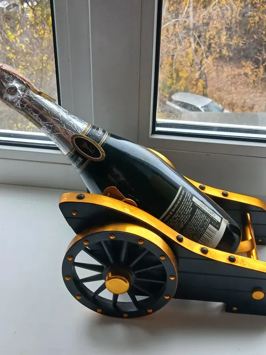 Вінтажна декоративна підставка під пляшку . СССР. в Україні