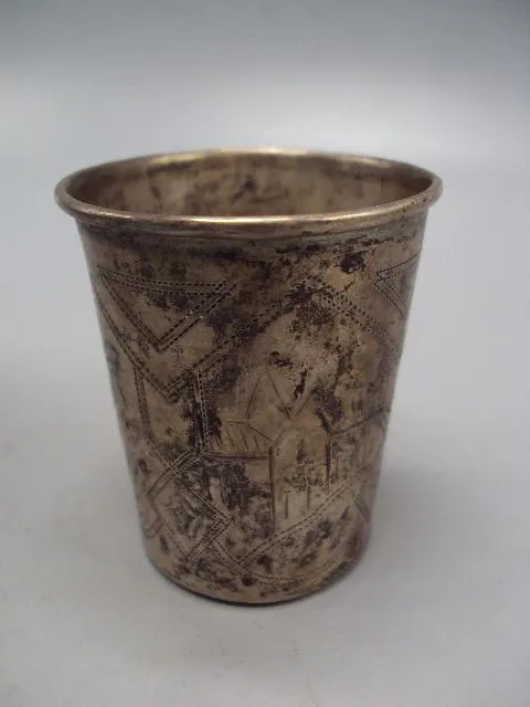 Рюмка стакан узор архитектура и цветы серебро 84 проба клеймо ИЕ3 вес 39,04 г размер 5,8х5 см №14327 Інтернет-аукціон