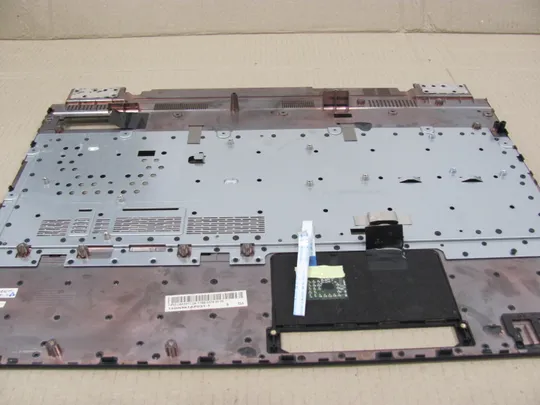 номер0105-1 Кришка панель палмрест та тачпад 13GN561AP031-1  для ASUS G74S G74 G74SX оригінал На торгах