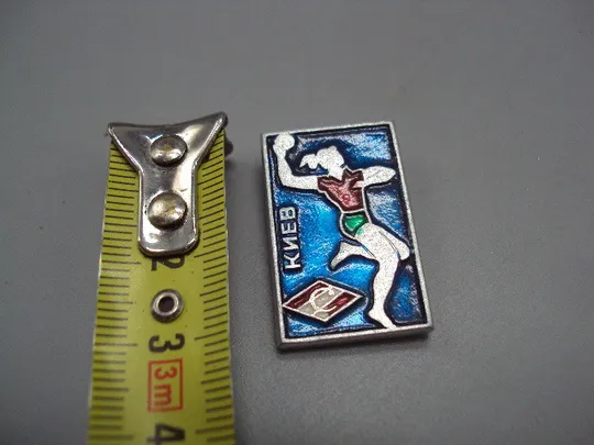 Знак спорт Спартак ручной мяч волейбол гандбол метание мяча ссср девушка №17821 Ціна