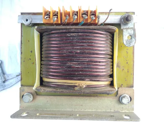 Трансформатор силовой с ГДР. Мощность 500-800Ватт. Выходные напряжения в описании. Де купити
