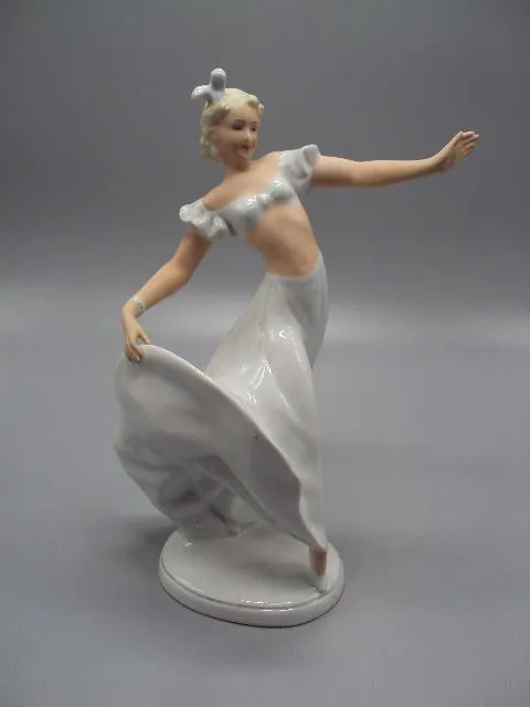 Фигура фарфор статуэтка Schaubach Kunst Германия Кунст танцовщица девушка танцует 24,8 см №14481 Ціна