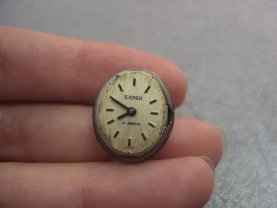 часы наручные циферблат механизм секунда №51 З аукціону