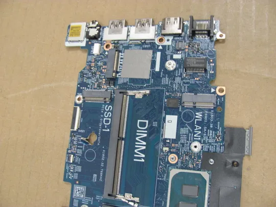 864-15 материнська плата  SRK8S  i3-1125G4 0VWD77 82G7H для DELL  Latitude 5521 оригінал Де купити