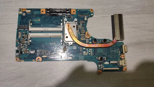 материнська плата Toshiba z40 z40-a FAMXSY5 A3660A i5-4210U Ціна