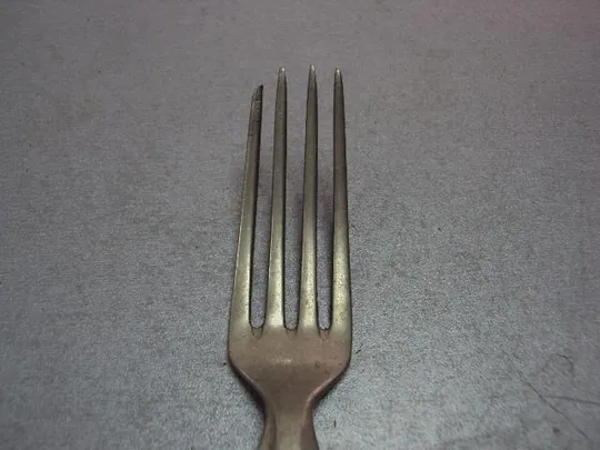 Купити Вилка белый металл 21,5 см №11279