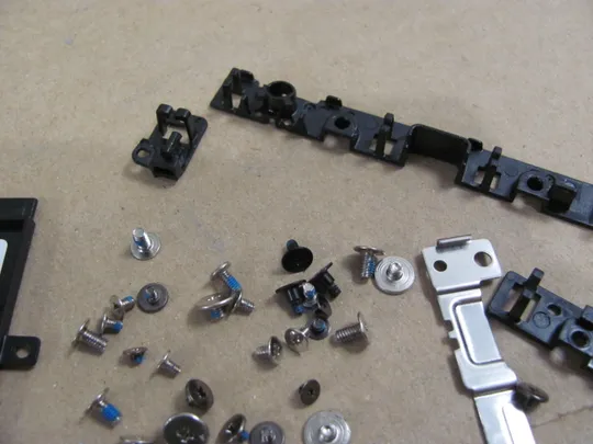 628-35 комплектуюче кріплення гвинти  для Lenovo ThinkPad X390 X395 X13  оригінал З аукціону