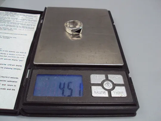 Кольцо новое перстень черный треугольник серебро 925 проба Украина вес 4,51 г 20 размер №15577 Інструкція