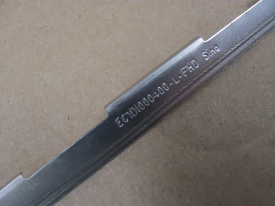 номер0630-7  комплектуюче кріплення матриці EC1DI000500 для Dell Precision 7510 7520 P53F оригінал Де купити