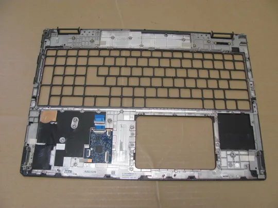 номер0978-3 корпус кришка палмрест корпус топкейс cover-C 02GKJD AP3MM000901 для Dell Precision 7670 7680  оригінал Продаж