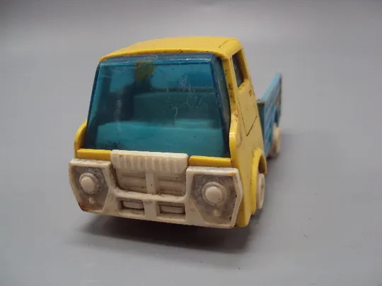 Модель машинка грузовик ДЗИ игрушка автомобиль ссср донецкая фабрика игрушек 5,1х10,3 см №15597 в Україні