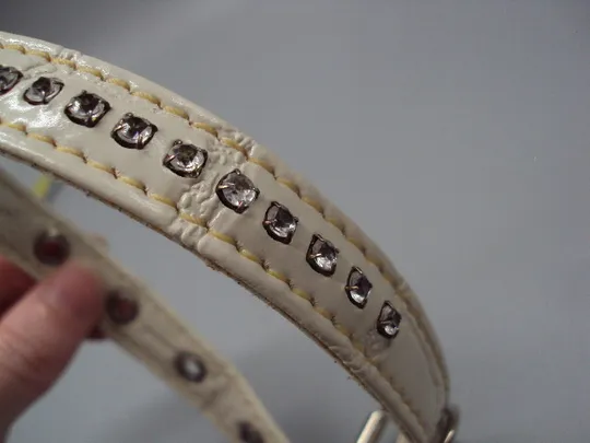 Ошейник белый винил-кожа для кота или собаки с камушками  1,9 см новый №15539 Недорого