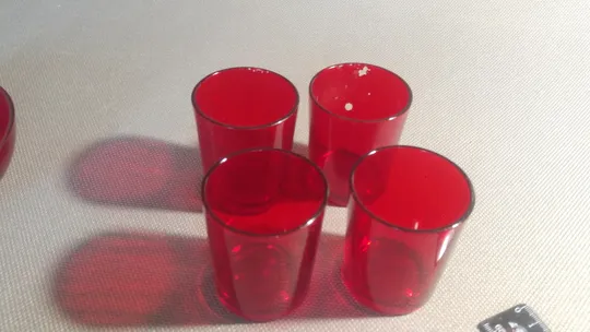 Набір піалка креманка салатниця цукерниця та стопки 4шт червоне фарбоване скло Німеччина Вживане в Україні