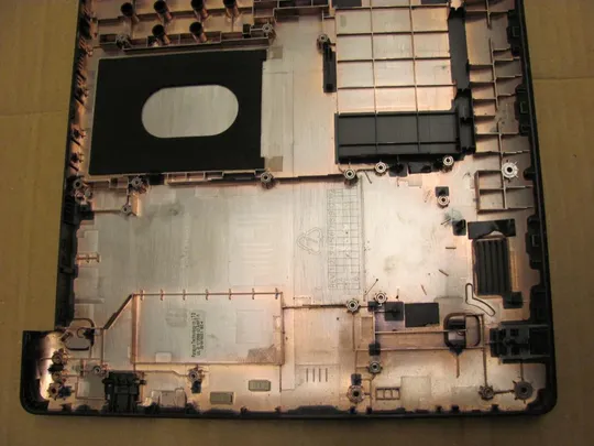 557-6 Кришка дно піддон корпуса 13N0-PLA0521 13NB04X1AP0321 для Asus R515 R515M R515S X553 оригінал Де купити