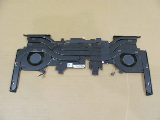 777-8 система охолодження 0V3TTG AT3Q2001ZCL  для Dell ALIENWARE x15 R1 R2 оригінал Ціна