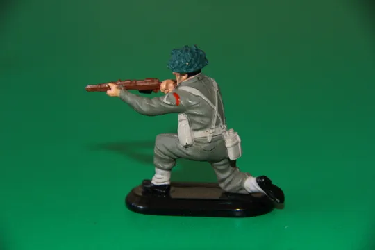 Купити БРИТАНСЬКИЙ СОЛДАТ Другої світової британец BRITAINS 54мм Англія