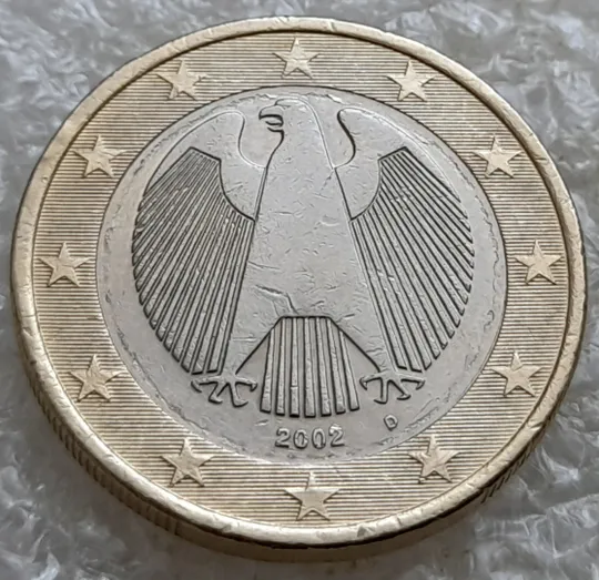 Купити (6714ря) 1 євро 2002 Німеччина, D, розшарування на аверсі (1 евро 2002 Германия, ФРГ, ФРН)