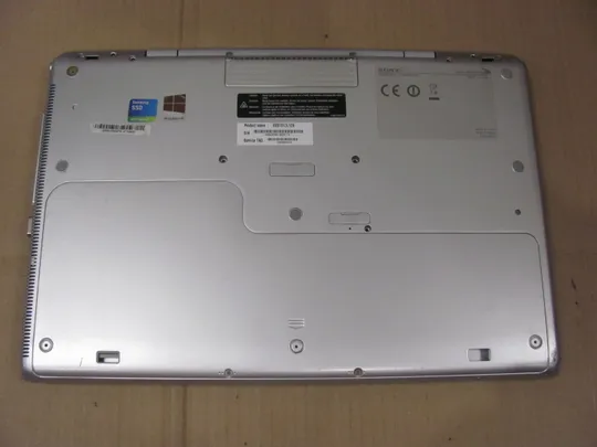 1383 SONY Vaio SVS151E2AM 15,6&quot; FHD i5 3230m 2,6Ghz / 8Gb / 240ssd / Nvidia GT 640m LE 2Gb 128bit / WebCam / LedKeyboard + блок живлення в Україні