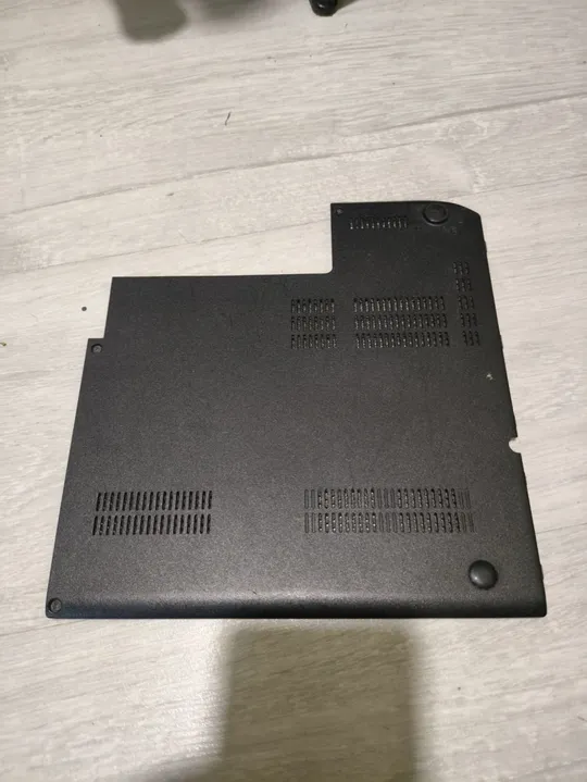 сервісна кришка Lenovo Thinkpad E530 E530c E535 Ціна
