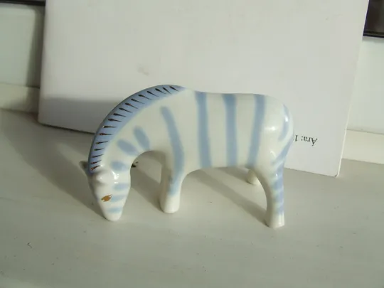 Фарфор зебра роз. 10 х 7 см. 1970 гг. полонне УССР . Ціна