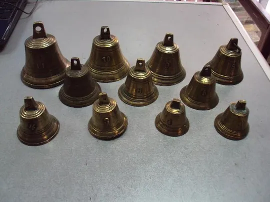 Колокола бронза колокольчики с 0-1 и 3-11 колокол лот 11 шт №11650 Ціна