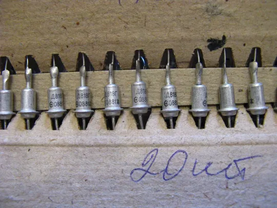 Купити Стабілітрони Д818А,Б, В, Г,Д,  В ЛОТІ 5ШТ.НОВІ