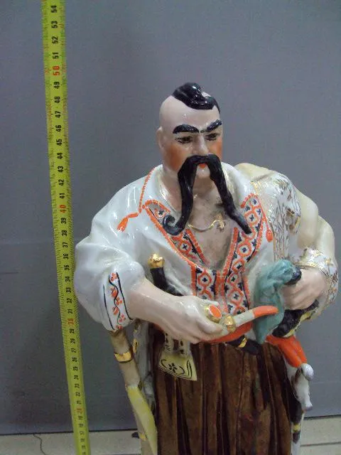 Купити Фигура фарфор статуэтка полонное зхк козак Тарас Бульба в золотых штанах большой 48,5 см №10034