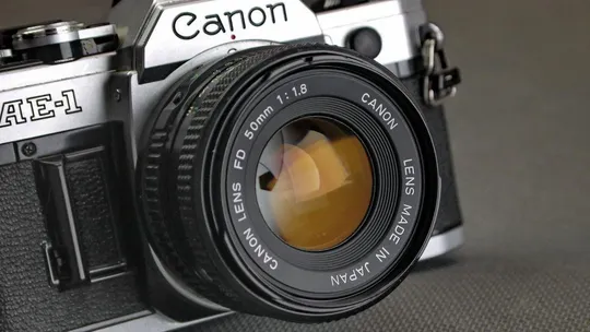 объектив Canon FD 50mm/1.8 Ф52мм на полный кадр (24x36mm) Ціна