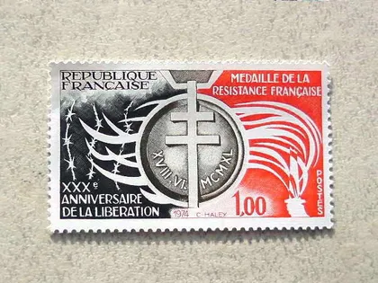 фото, Поштова марка Франція " Медаль Перемоги " 1974 рік **