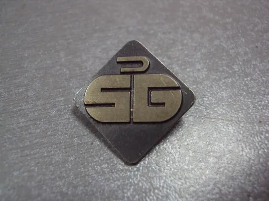 Купити знак керлинг cc curling club cd №2869