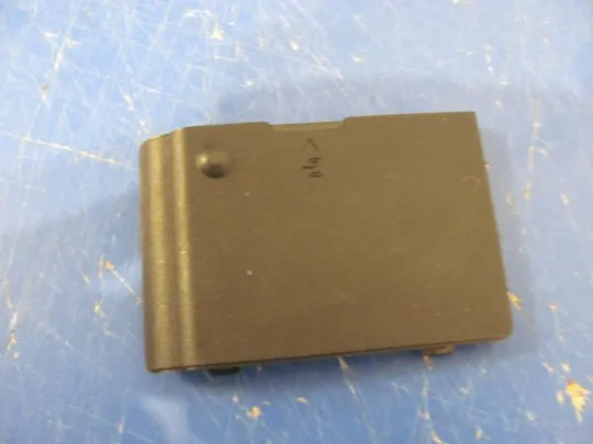 №223-5 Сервісна кришка 495827-002 для HP Compaq 515, 610, 615 оригінал Ціна