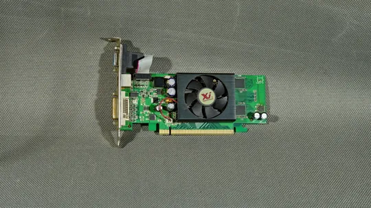 материнская плата LGA775 ASUS P5KPL + процессор Quad Q8200 + 4Gb DDR2 + видеокарта GF 8600 Недорого