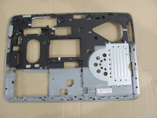 548-1 Кришка дно піддон корпуса 6070B0937201 840657-001  для HP ProBook 640 G2 640 G3 645 G2 645 G3   оригінал Ціна