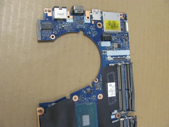 802-4 материнська плата APW50 LA-C381P 848221-001 SR2FU  i7-6820HQ  для HP Zbook 15 G3 G4 оригінал Де купити