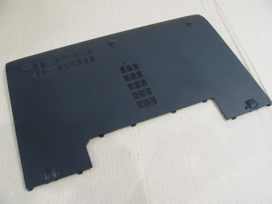 номер0022-27 сервісна кришка,Сервісна кришка для ноутбука,Корпус,Дно,Панель доступу,Кришка доступу,service cover 13N0-B5A0611   для Lenovo G700, G710 оригінал Де купити