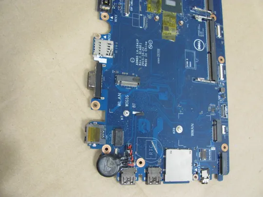 584-25 материнська плата РОБОЧА ADM80 LA-C641P SR2F0  i5-6300U  для Dell  LATITUDE E5570 оригінал Де купити