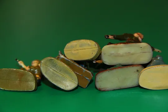 ПІХОТИНЕЦЬ ЩО БІЖИТЬ З КАРАБІНОМ АМЕРИКАНЕЦЬ солдат польша  ПОЛЬЩА  54мм РІДКІСНА ФІГУРКА З аукціону