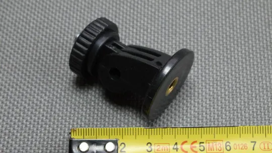 Купити 1/4-дюймовый резьбовой переходник для крепления на штатив экшн камер GoPro SJCAM Xiaomi Вживане