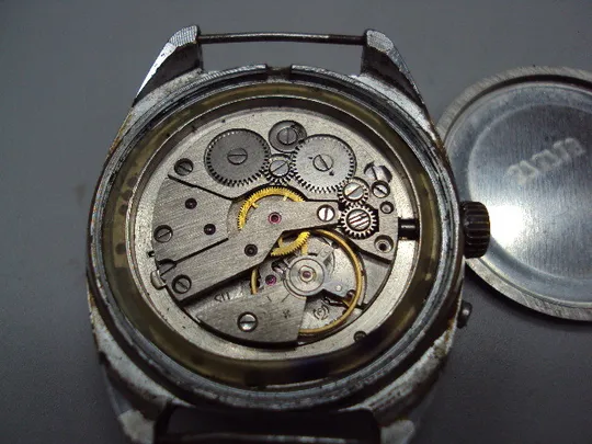 Наручные часы Слава 26 камней календарь ссср Slava 26 jewels высота 4,3 см не на ходу №15881 Торговий майданчик