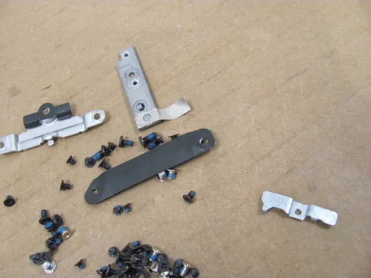 863-15 комплектуюче кріплення гвинти для Dell Latitude 5520 5530 5531 Precision 3570 3571 оригінал З аукціону