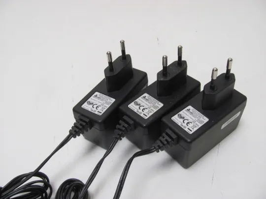 Купити 0814 адаптер живлення UMEC UP0181C-12PE 12V 1.5A  3 шт НІМЕЧЧИНА